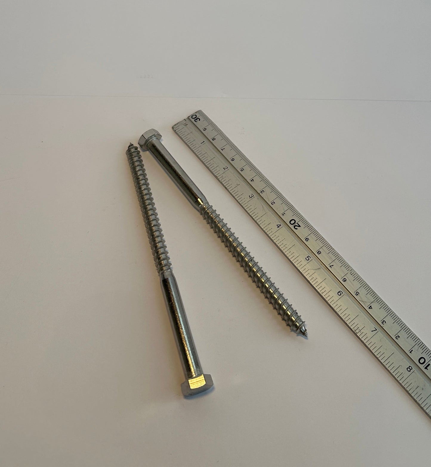 Lag screws stainless